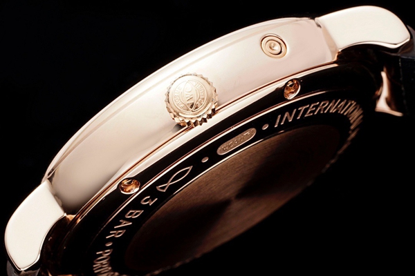 アイ・ダブリュー・シー角部分ディテール